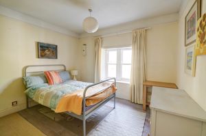 Photo 25- click for photo gallery